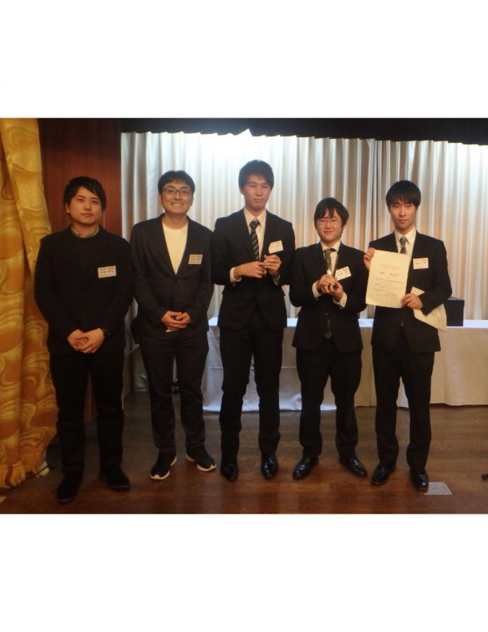 機械工学専攻及び機械工学科の学生チームが「学生ブリッジコンテスト（IHI/SAMPE Japan Student Bridge Contest）」において、カテゴリーBクラスで1位、2位そしてBest Bending Stiffness Award を受賞しました。