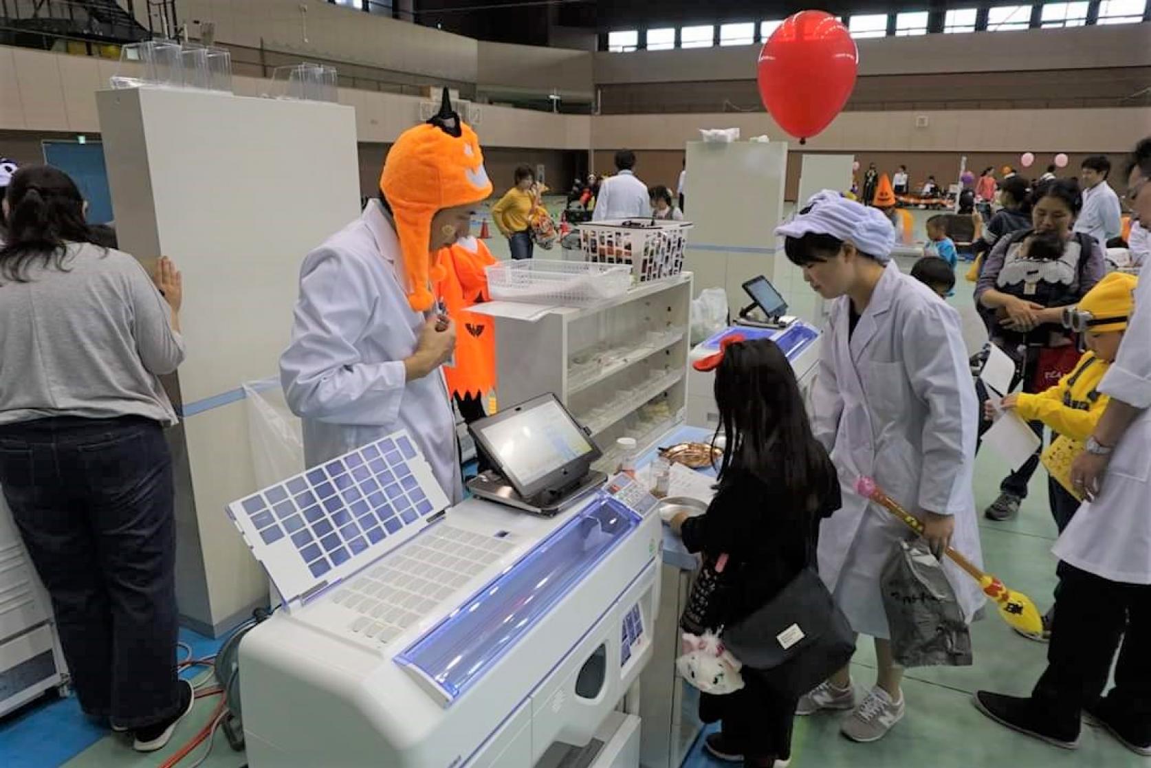 【開催報告】＜Science Wonderland in CST＞船橋キャンパスは、仮装したかわいい子供たちの笑顔に包まれました。