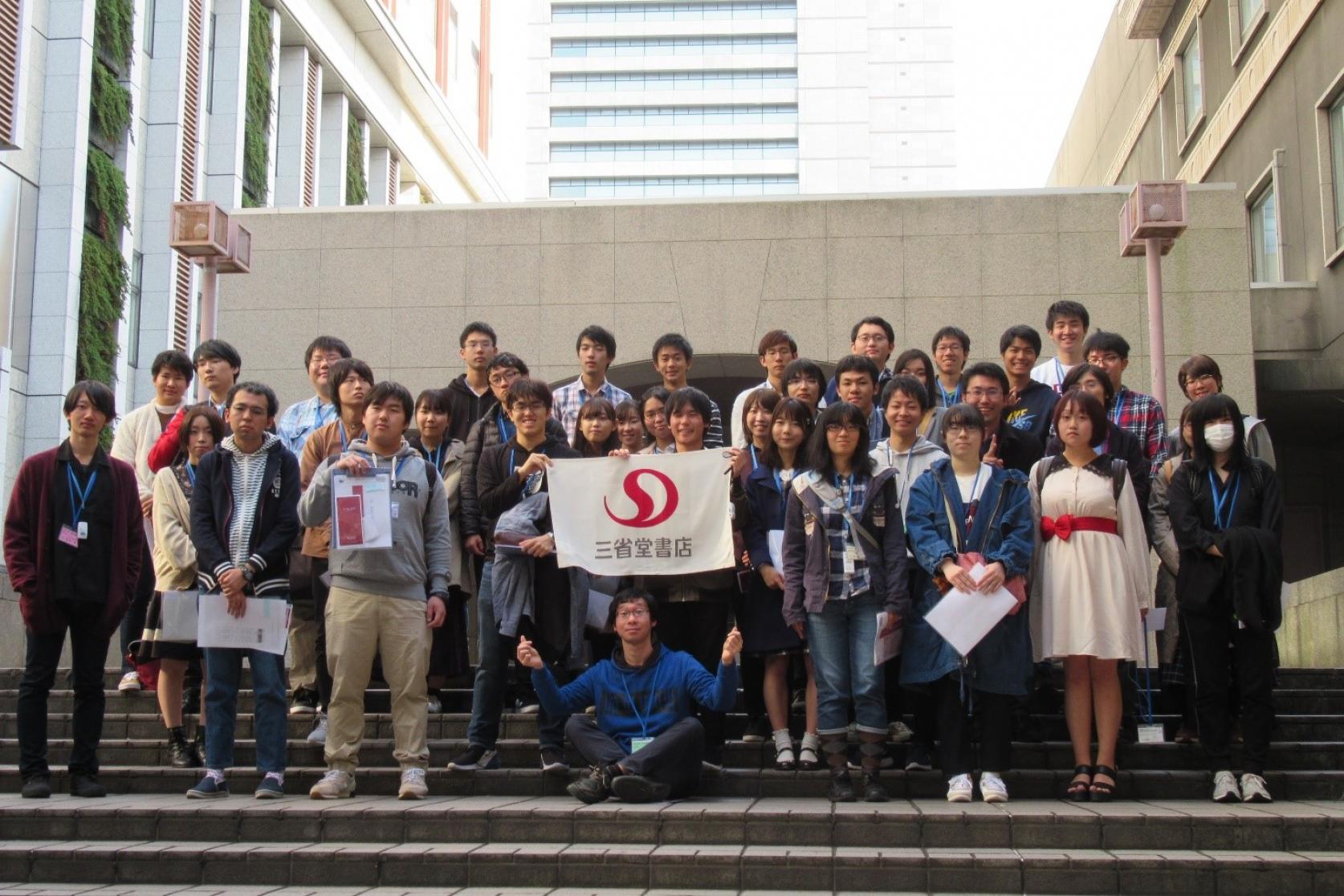 【開催報告】日本大学図書館理工学部分館： 6学部合同学生選書ツアーが開催されました。