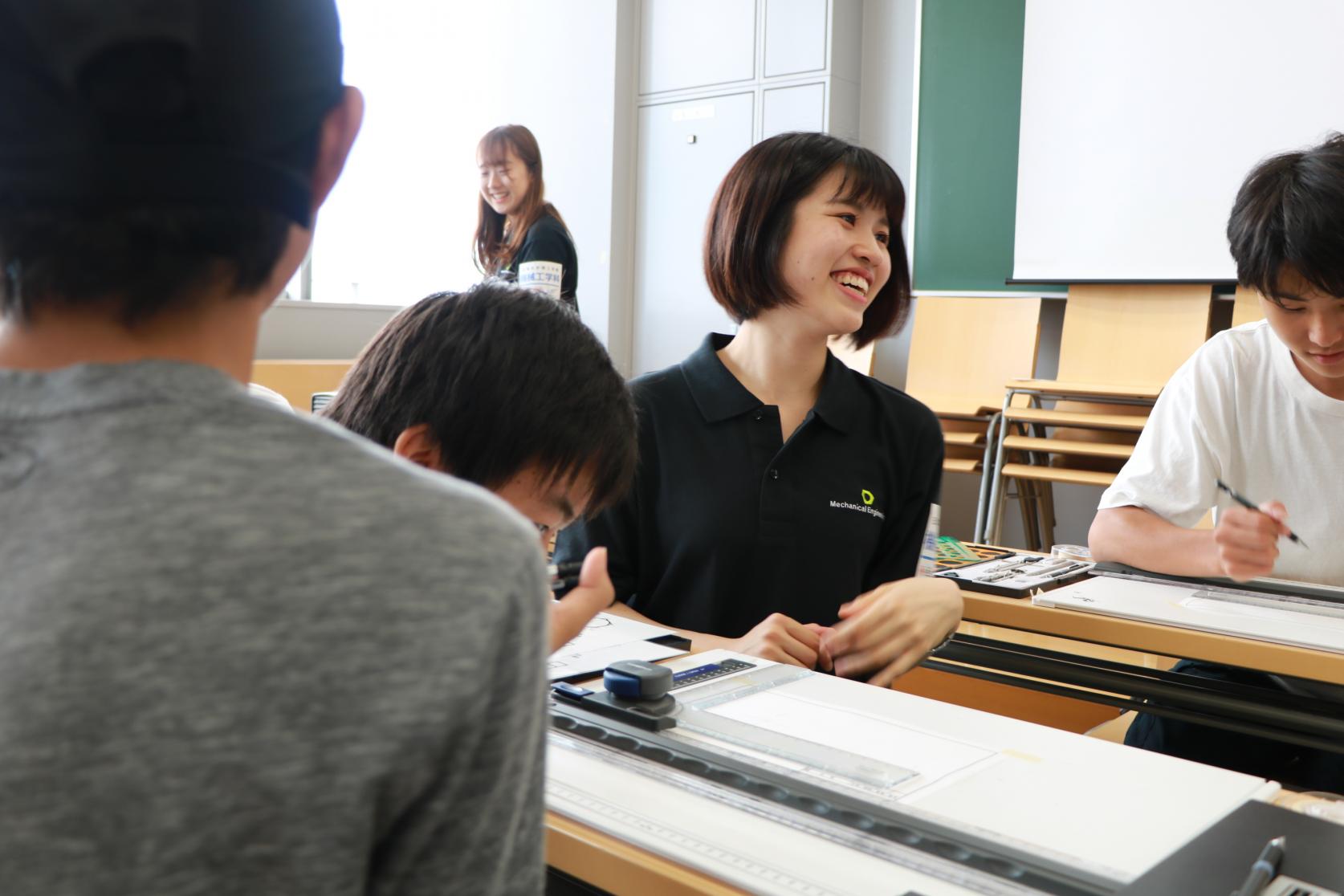 【申込開始！】入試フォーラム オンライン相談会(7月12日(日)開催) 先生が皆さんと楽しく学科紹介をします！！