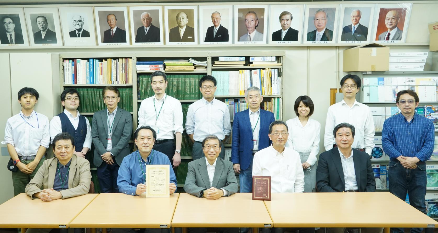 電子工学科のPC工房が、関東工学教育協会から優れた教育として業績賞を受賞しました。