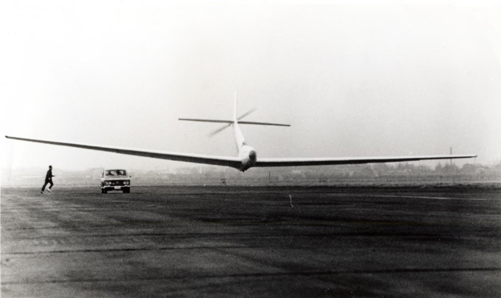 【2月27日】1966年の本日、日本大学理工学部の人力飛行機 「リネット号」が、調布飛行場にて日本初の人力飛行に成功しました。