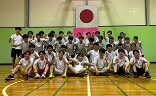 理工バドミントン部