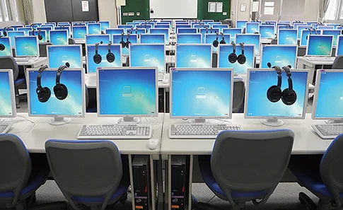 情報教育研究センター